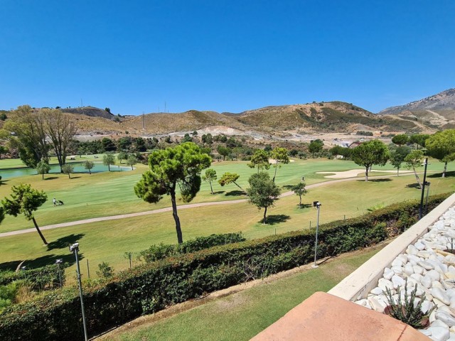 2 Bedrooms Apartment in Benahavís