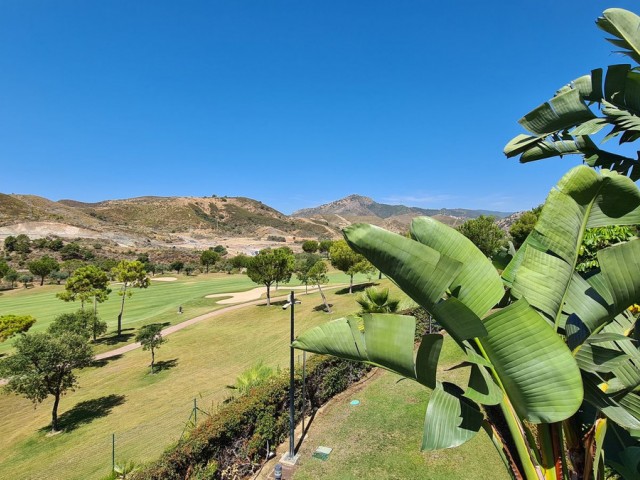2 Bedrooms Apartment in Benahavís