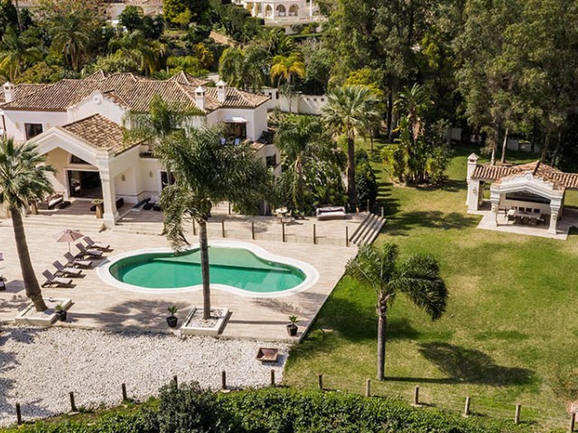 6 Soveroms Villa i Nueva Andalucía