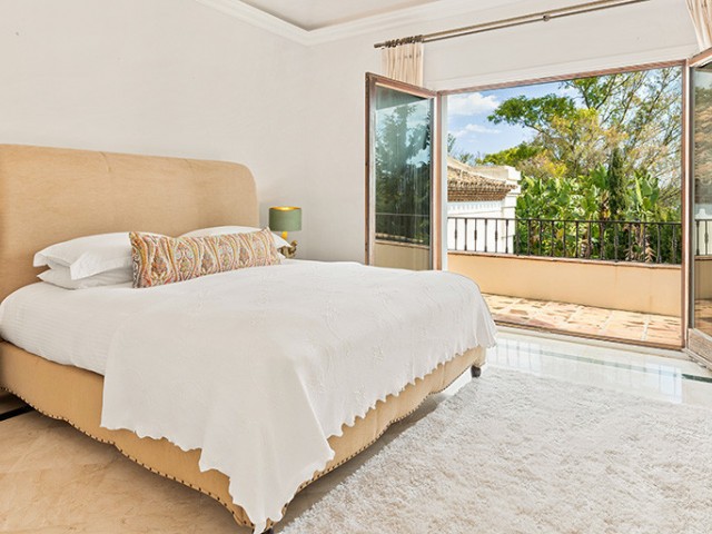 6 Soveroms Villa i Nueva Andalucía