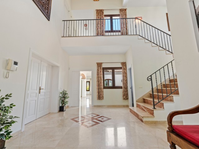 5 Bedrooms Villa in Sotogrande