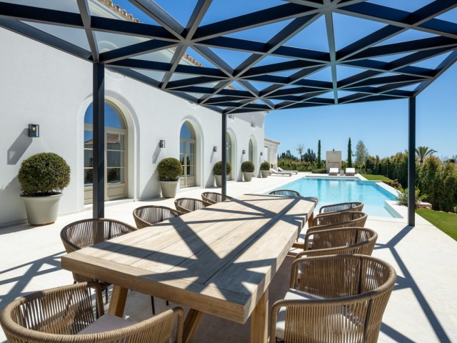 6 Bedrooms Villa in Nueva Andalucía