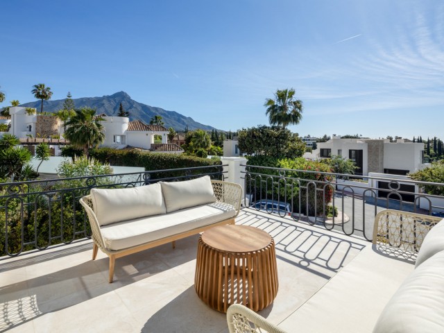6 Bedrooms Villa in Nueva Andalucía