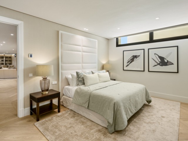 6 Bedrooms Villa in Nueva Andalucía