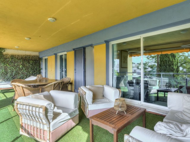 Appartement avec 2 Chambres  à Bahía de Marbella