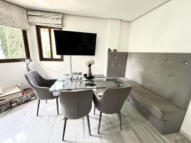 Apartment, Marbella, R5152210