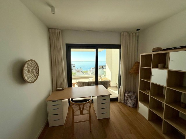 Apartamento con 2 Dormitorios  en La Alcaidesa