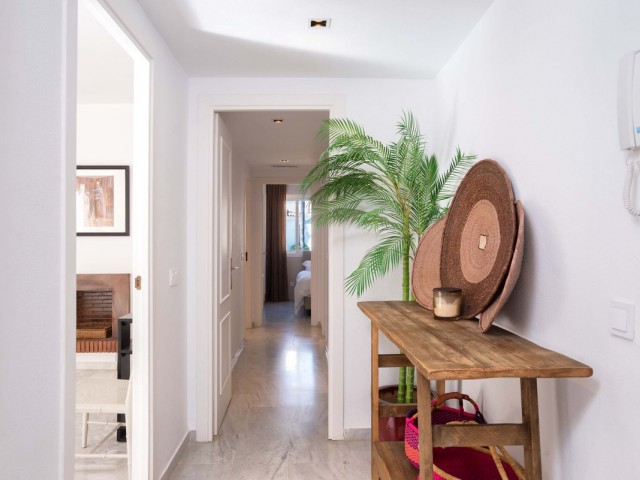 Apartment, Puerto Banús, R5152912
