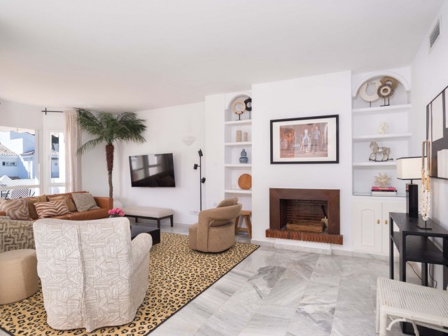 Apartment, Puerto Banús, R5152912