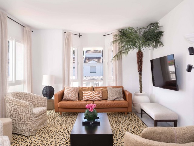 Apartment, Puerto Banús, R5152912