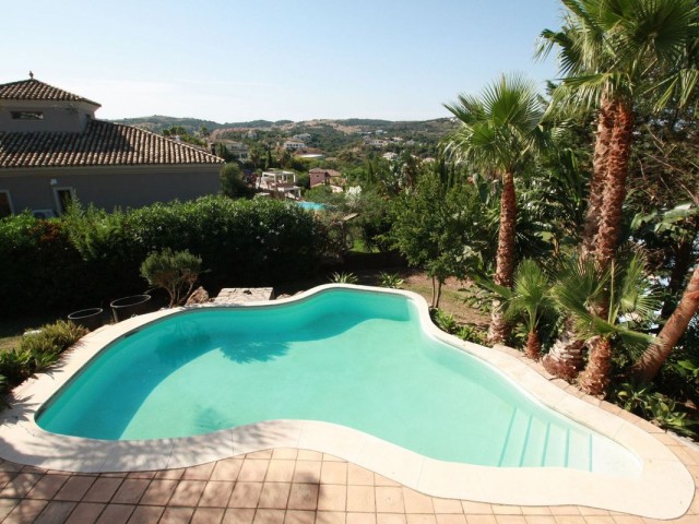 4 Bedrooms Villa in Sotogrande Alto