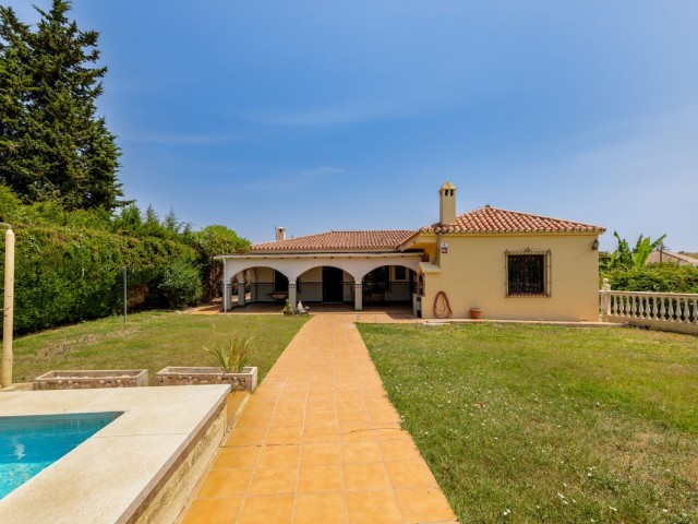 3 Makuuhuoneen Huvila Estepona