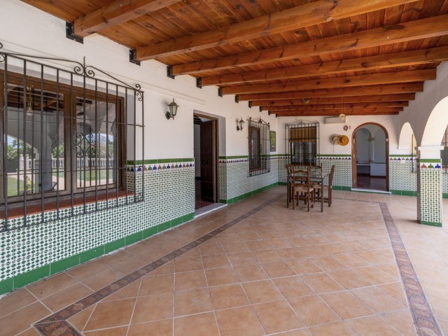 3 Makuuhuoneen Huvila Estepona