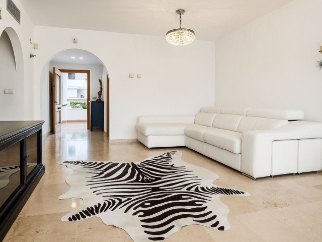 Apartamento, Guadalmina Alta, R5153251