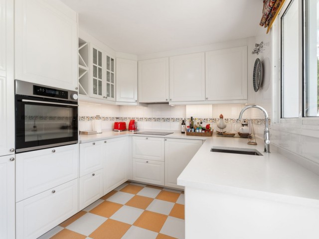 Appartement avec 3 Chambres  à Marbella