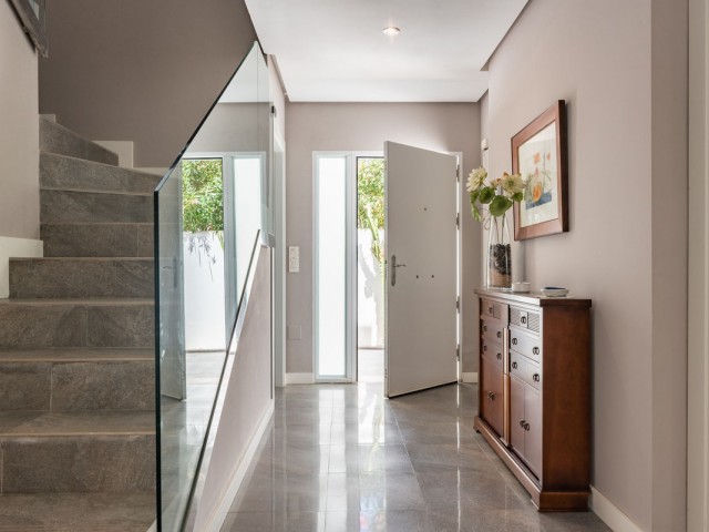 4 Bedrooms Villa in Marbella