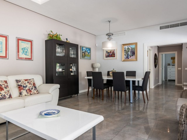 4 Bedrooms Villa in Marbella