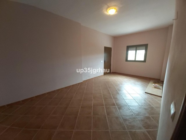 5 Makuuhuoneen Huvila Estepona
