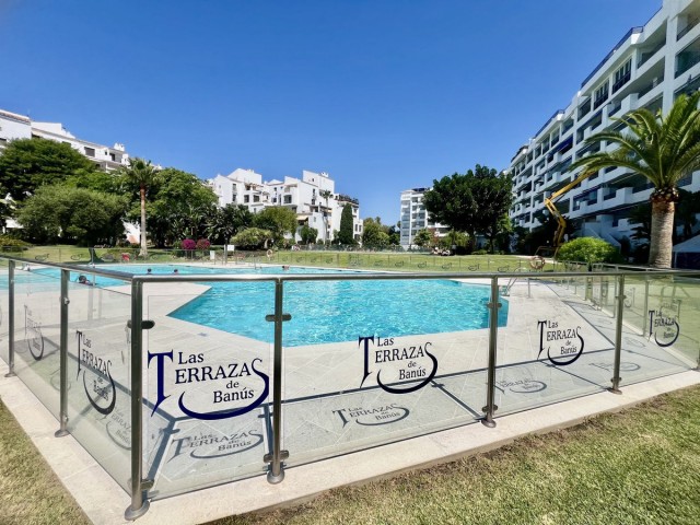 Apartamento con 3 Dormitorios  en Puerto Banús