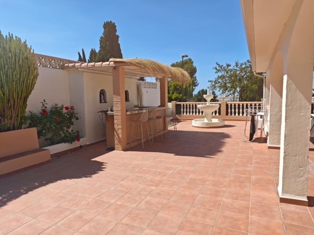 3 Bedrooms Villa in Nueva Andalucía