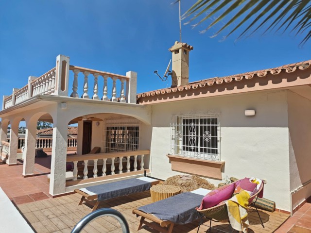 3 Bedrooms Villa in Nueva Andalucía