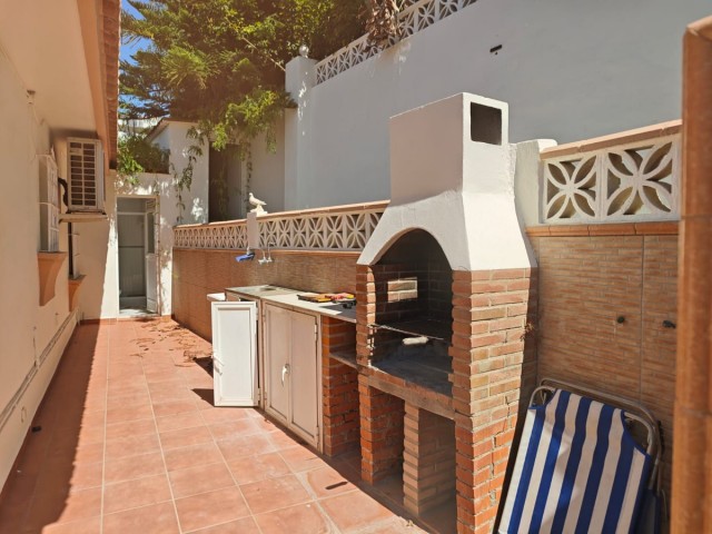 3 Bedrooms Villa in Nueva Andalucía