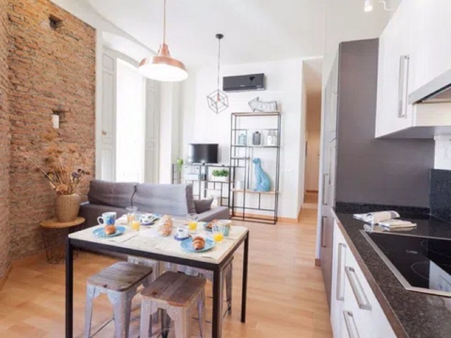 Apartamento con 2 Dormitorios  en Málaga Centro