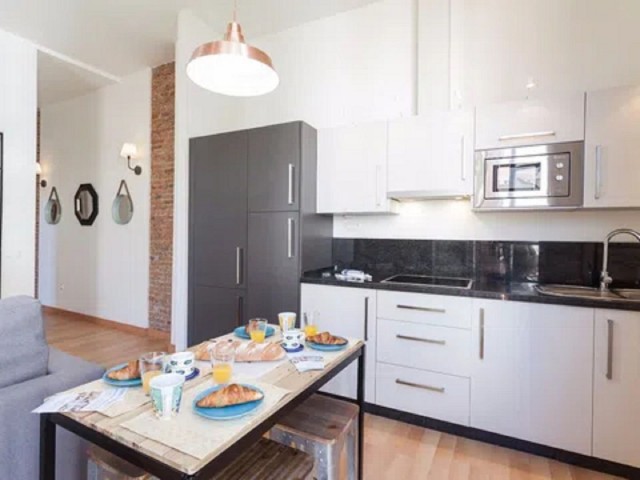 Apartamento con 2 Dormitorios  en Málaga Centro