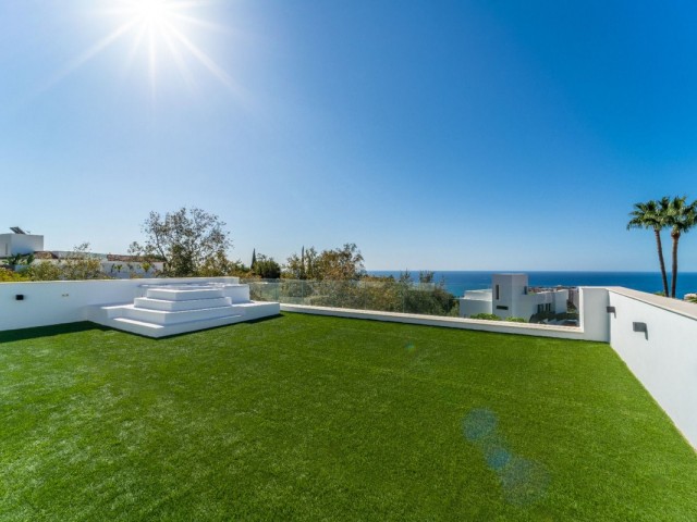 Villa con 4 Dormitorios  en La Capellania