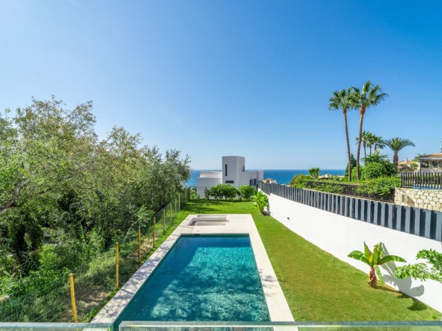 Villa con 4 Dormitorios  en La Capellania