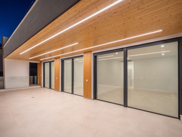 Villa con 4 Dormitorios  en La Capellania