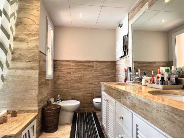 3 Bedrooms Apartment in Guadalmina Baja