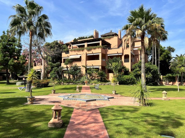 3 Bedrooms Apartment in Guadalmina Baja