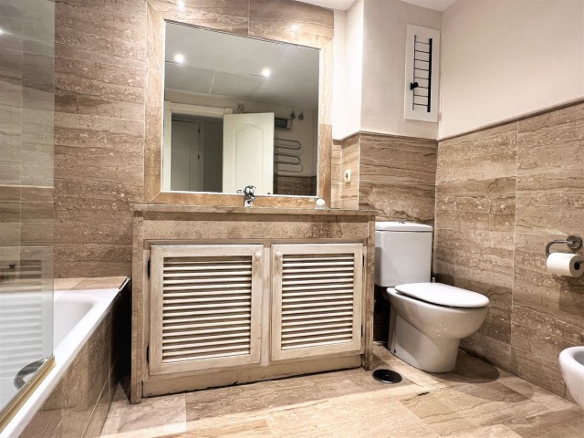 3 Bedrooms Apartment in Guadalmina Baja