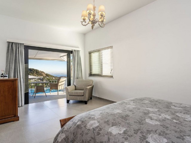4 Soveroms Villa i Mijas
