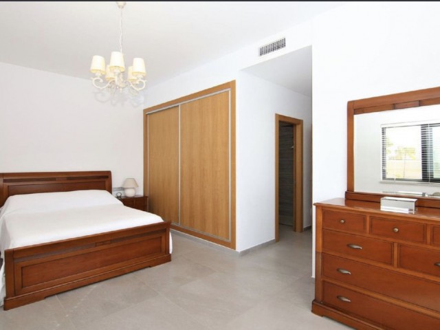 4 Soveroms Villa i Mijas