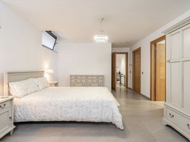4 Soveroms Villa i Mijas