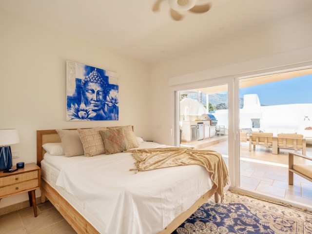 4 Bedrooms Townhouse in Nueva Andalucía