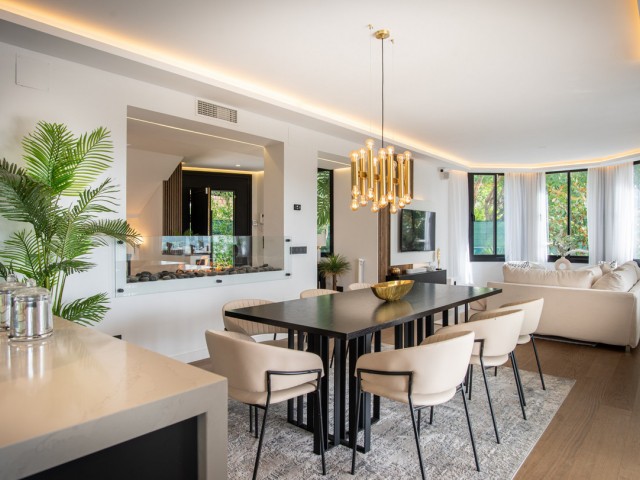 Villa avec 5 Chambres  à La Quinta