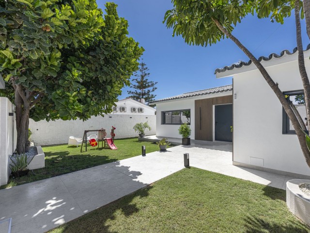 3 Makuuhuoneen Huvila Estepona