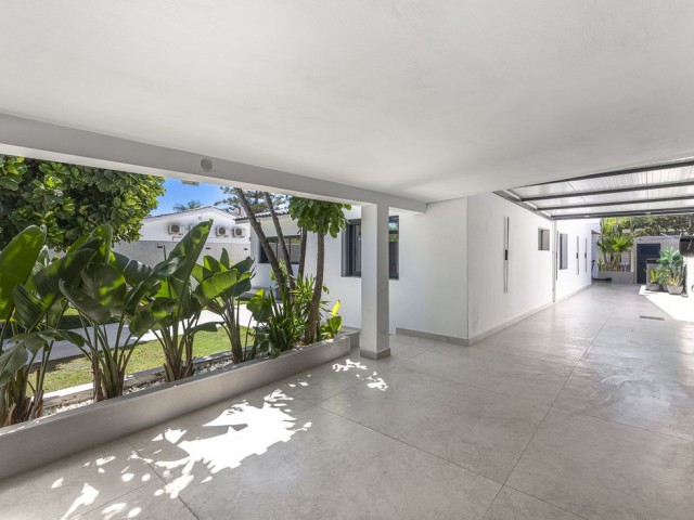 3 Makuuhuoneen Huvila Estepona