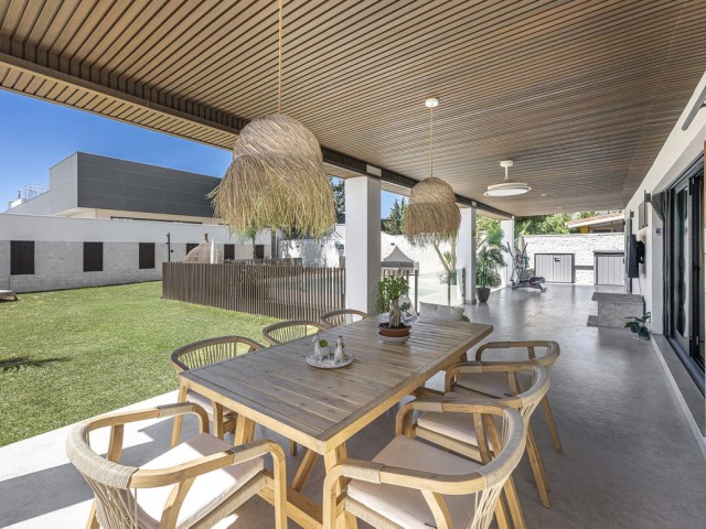 3 Makuuhuoneen Huvila Estepona