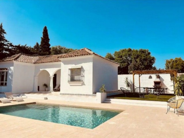 3 Makuuhuoneen Huvila Estepona