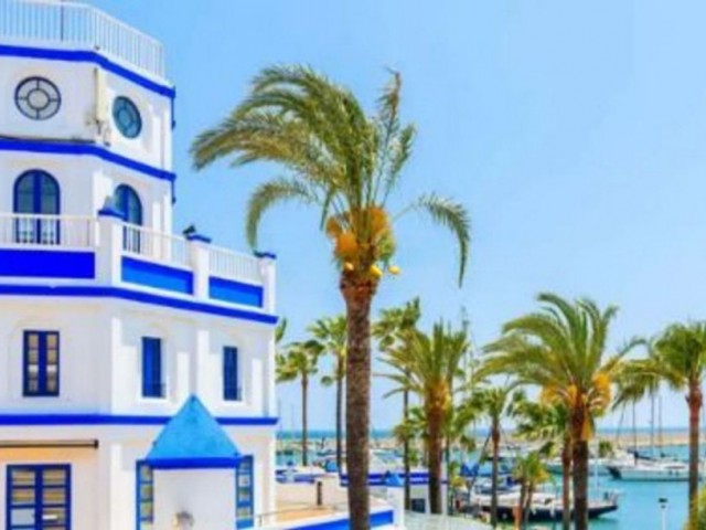 3 Makuuhuoneen Huvila Estepona