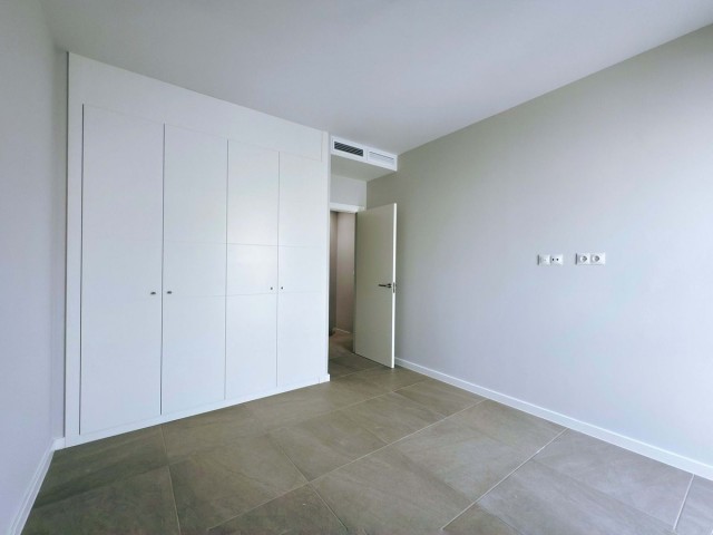 Maison mitoyenne avec 4 Chambres  à Riviera del Sol