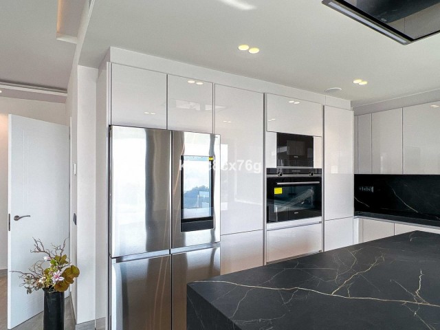 Villa con 5 Dormitorios  en El Faro