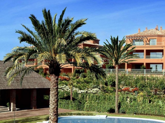 3 Bedrooms Apartment in Benahavís