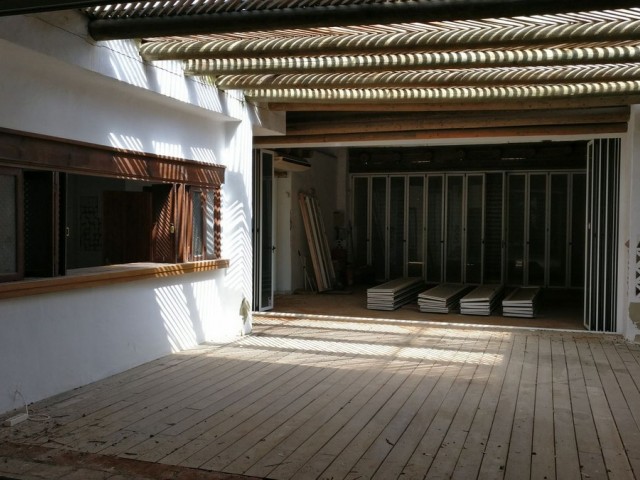 Commercial in Puerto Banús