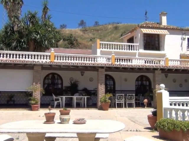 Villa con 4 Dormitorios  en Entrerrios