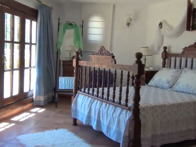 Villa con 4 Dormitorios  en Entrerrios